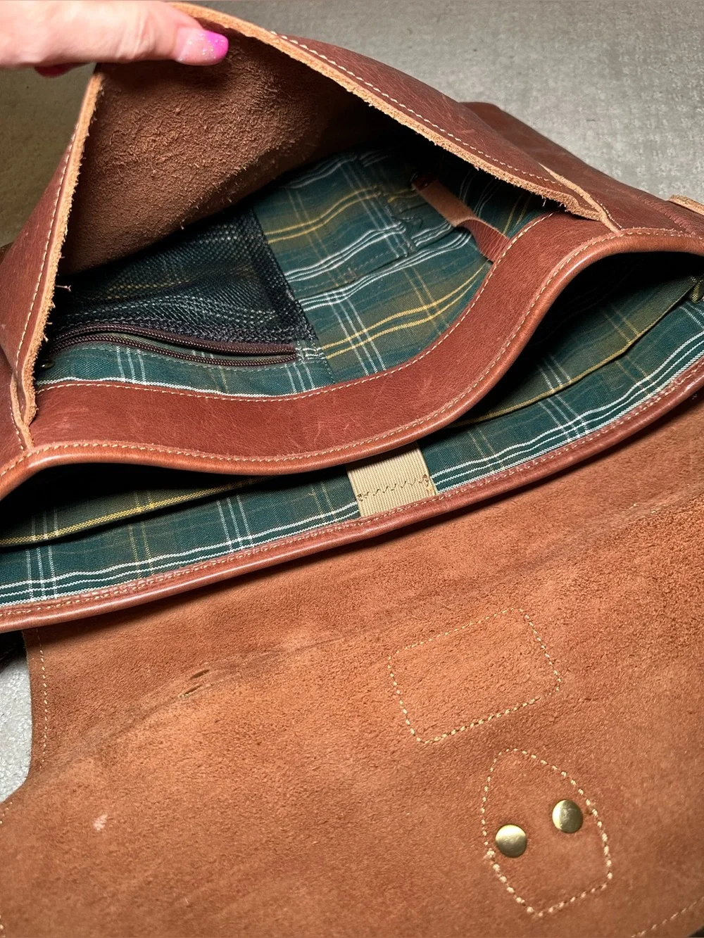 Duluth‎ Trading Co Full Grain Leather Briefcase Laptop Brown Saddle Messenger